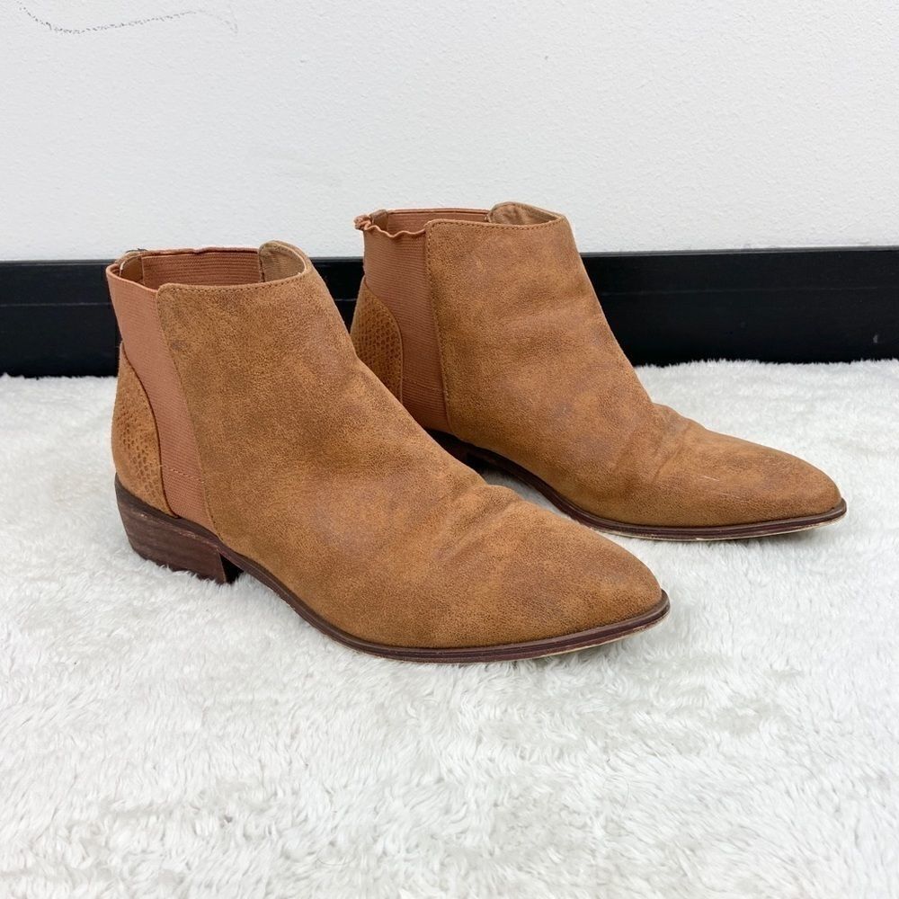 Coconuts by Matisse Suede Leather Booties